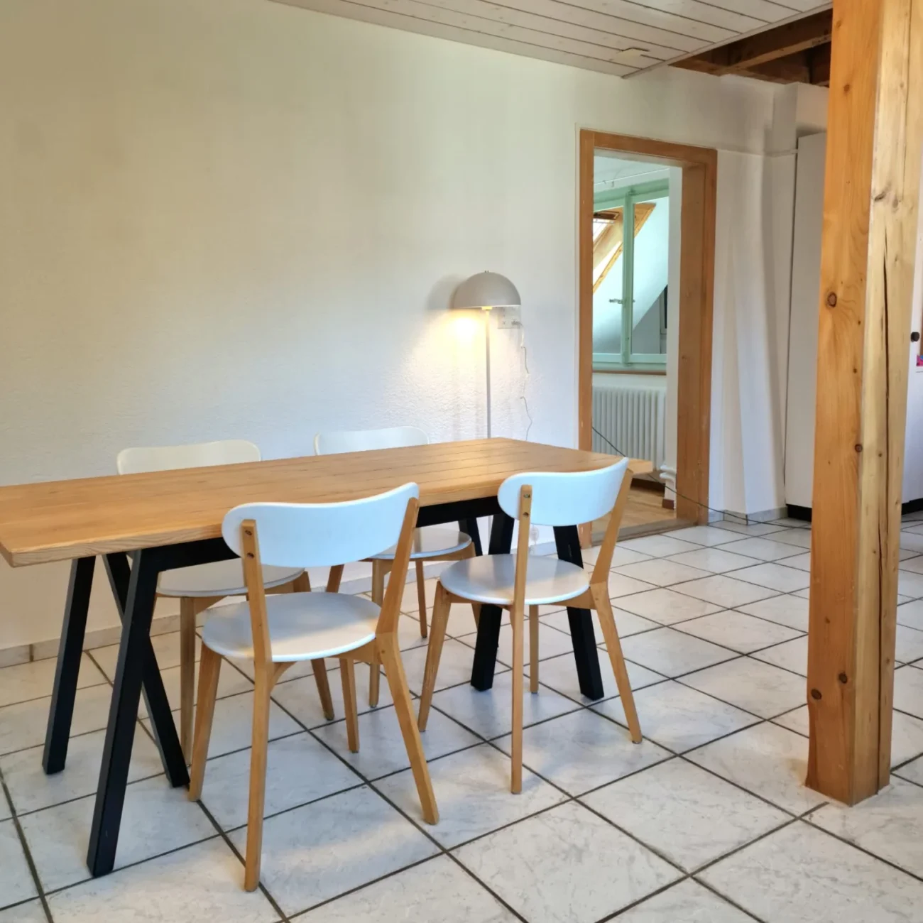 CMW Esstisch