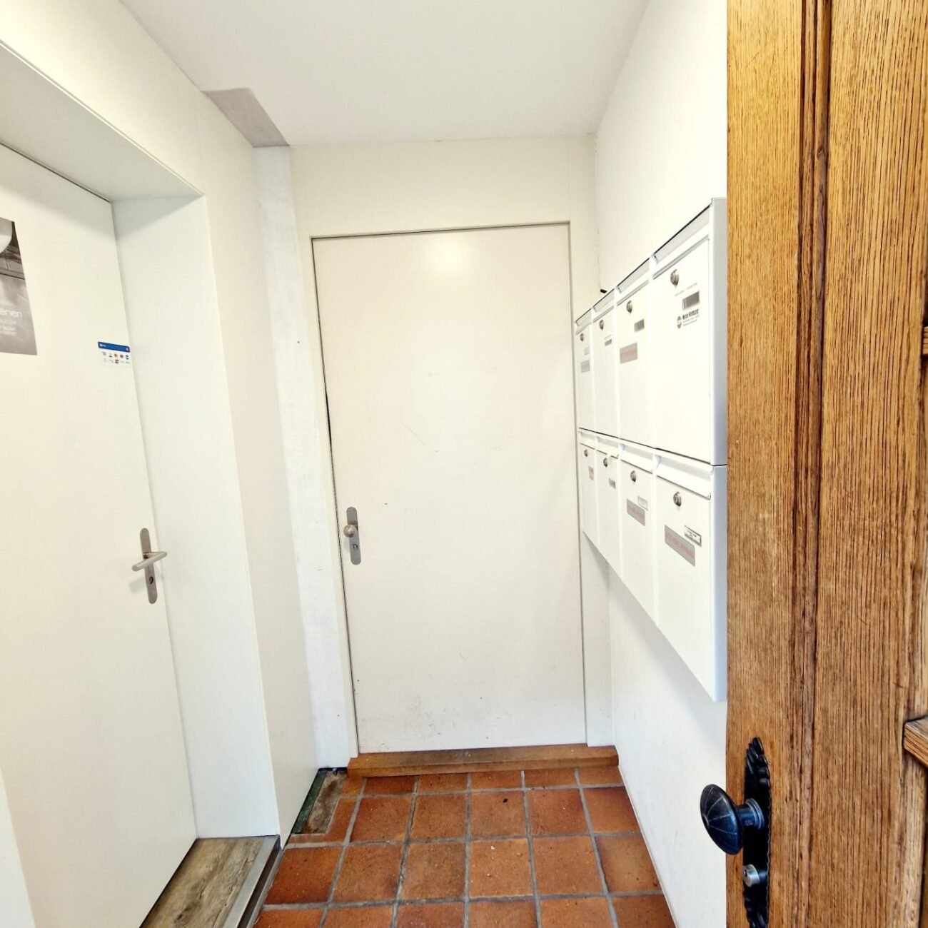 Casa Maria City entrance with key safes on the right side Internal